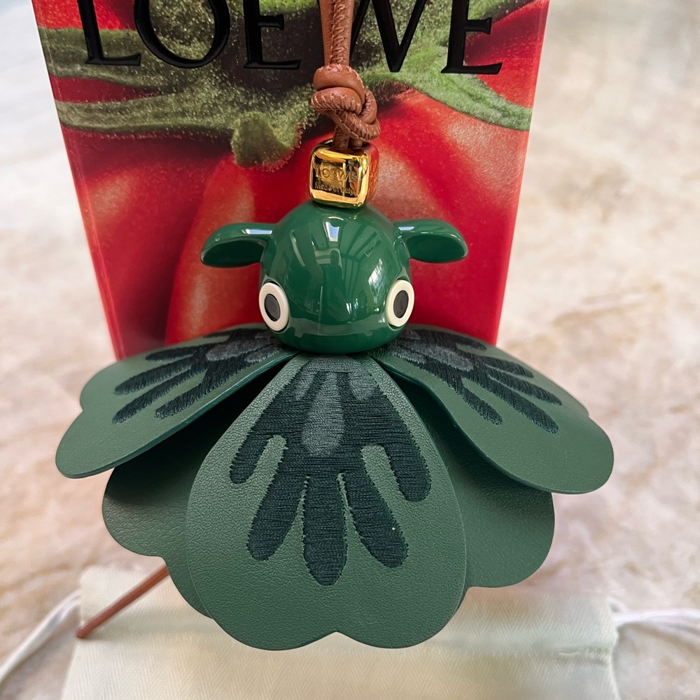 Loewe Lucky Puzz Bag Charm π - Picture 2 of 8